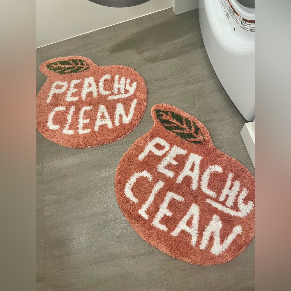 Peachy Clean Bathmat / shower mat